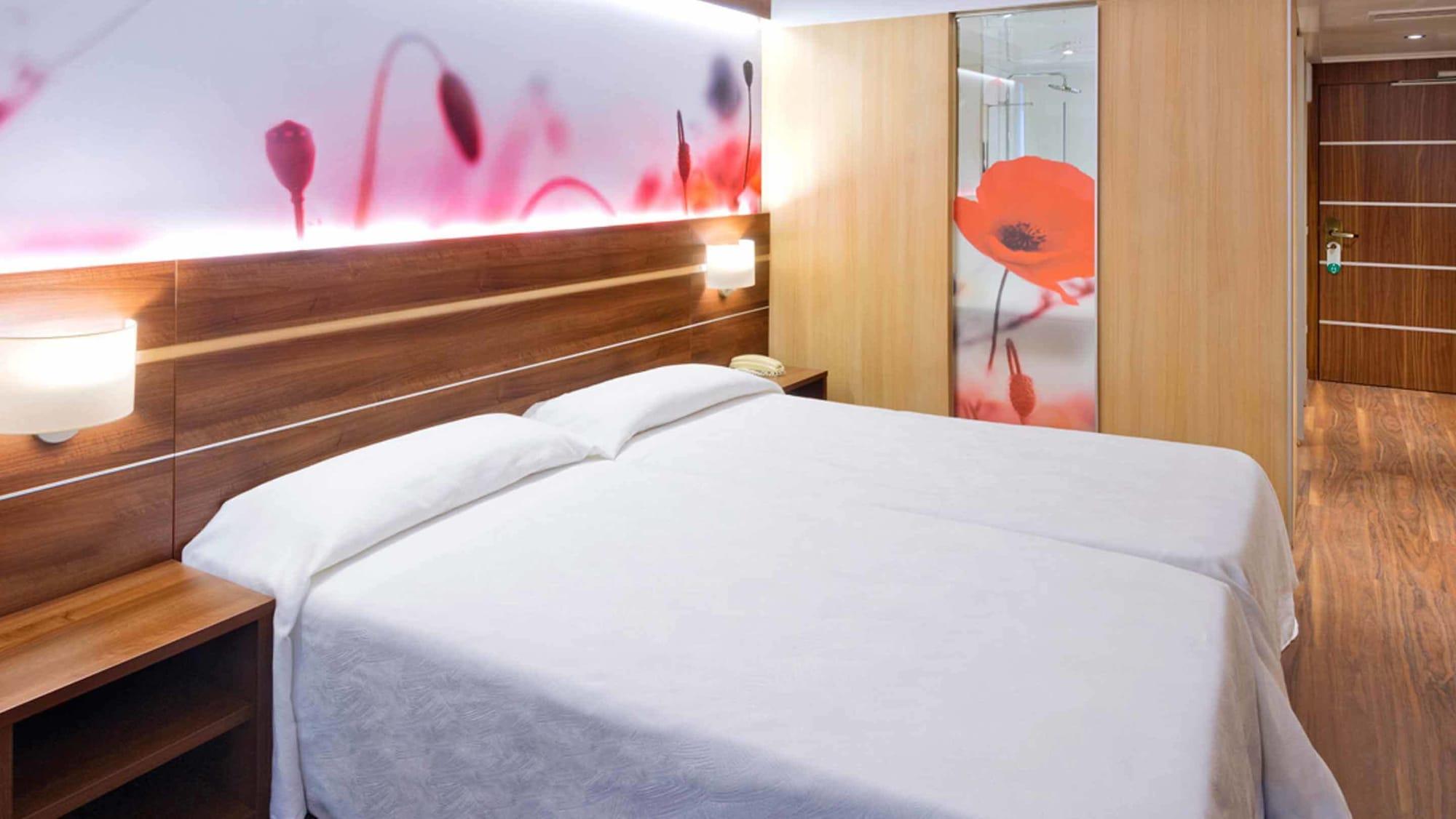 โฮเต็ล โวลก้า Hotel กาเลญา ภายนอก รูปภาพ