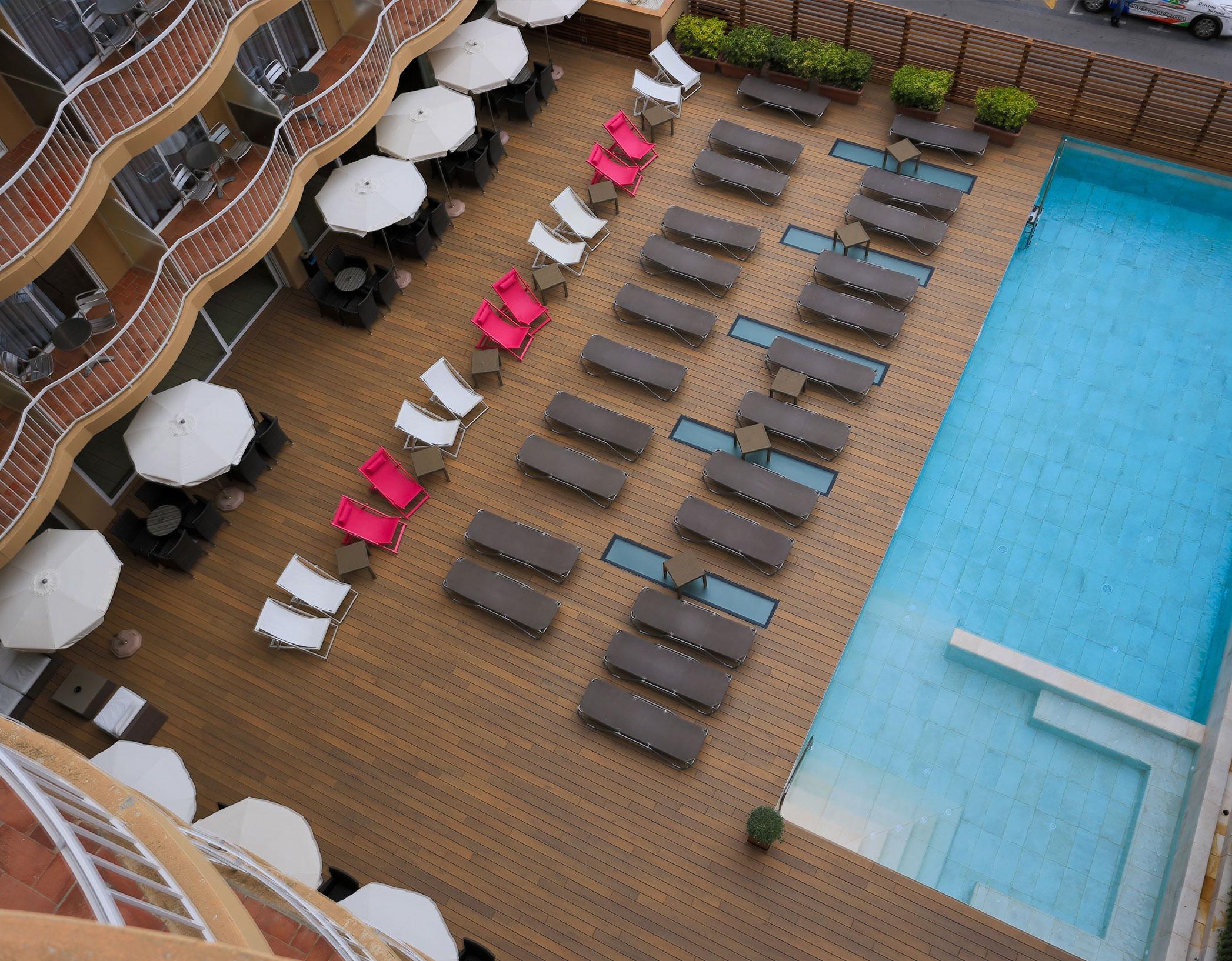 โฮเต็ล โวลก้า Hotel กาเลญา ภายนอก รูปภาพ