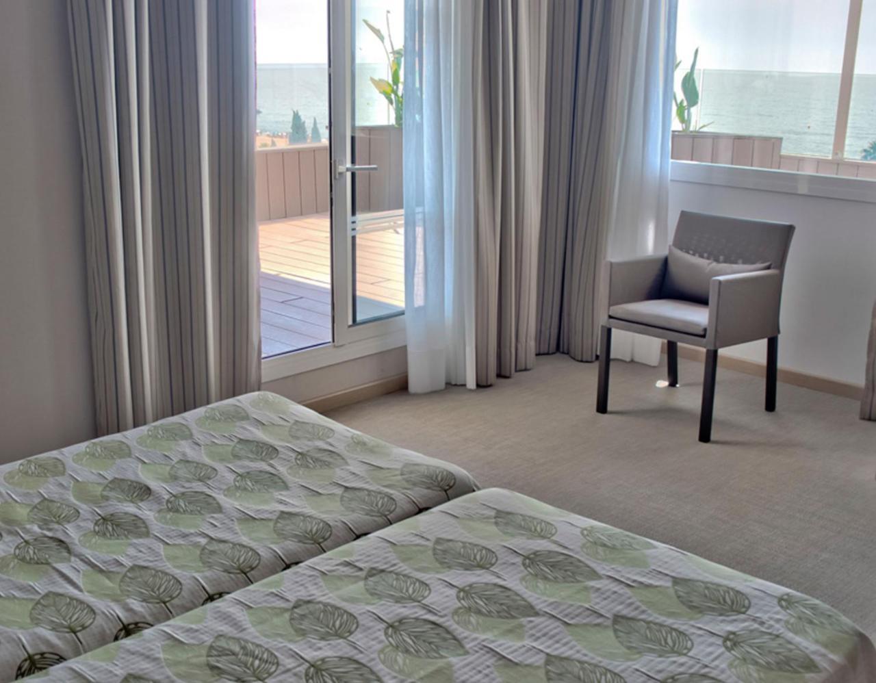 โฮเต็ล โวลก้า Hotel กาเลญา ภายนอก รูปภาพ